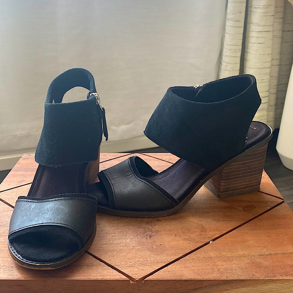 Toms wedge heels 7.5